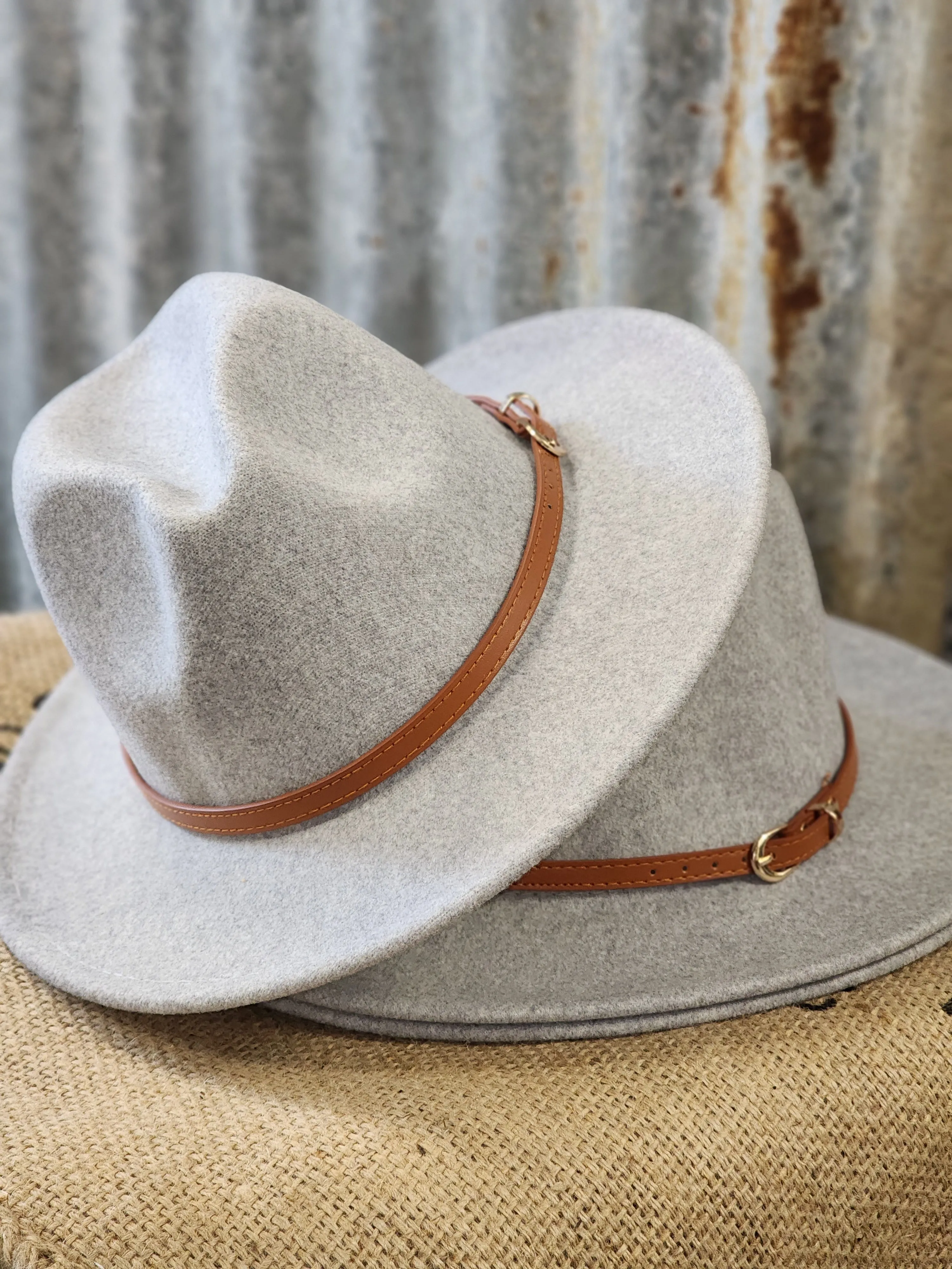 Grey wool Panama hat with buckle band *